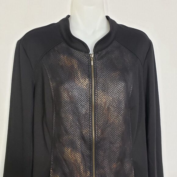 Chico's Womens Cardigan Sweater Size 1 Medium Black Reptile Print Full Zip - Picture 3 of 10